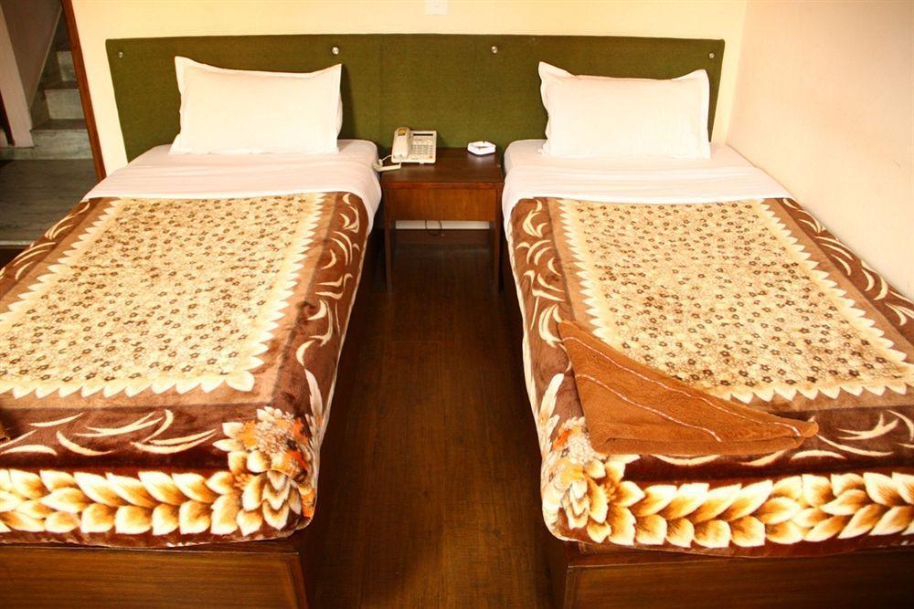 Backyard Hotel Katmandu Zewnętrze zdjęcie