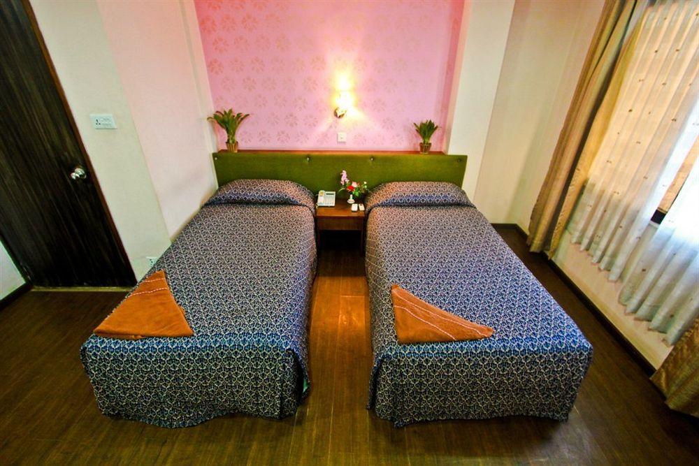 Backyard Hotel Katmandu Zewnętrze zdjęcie