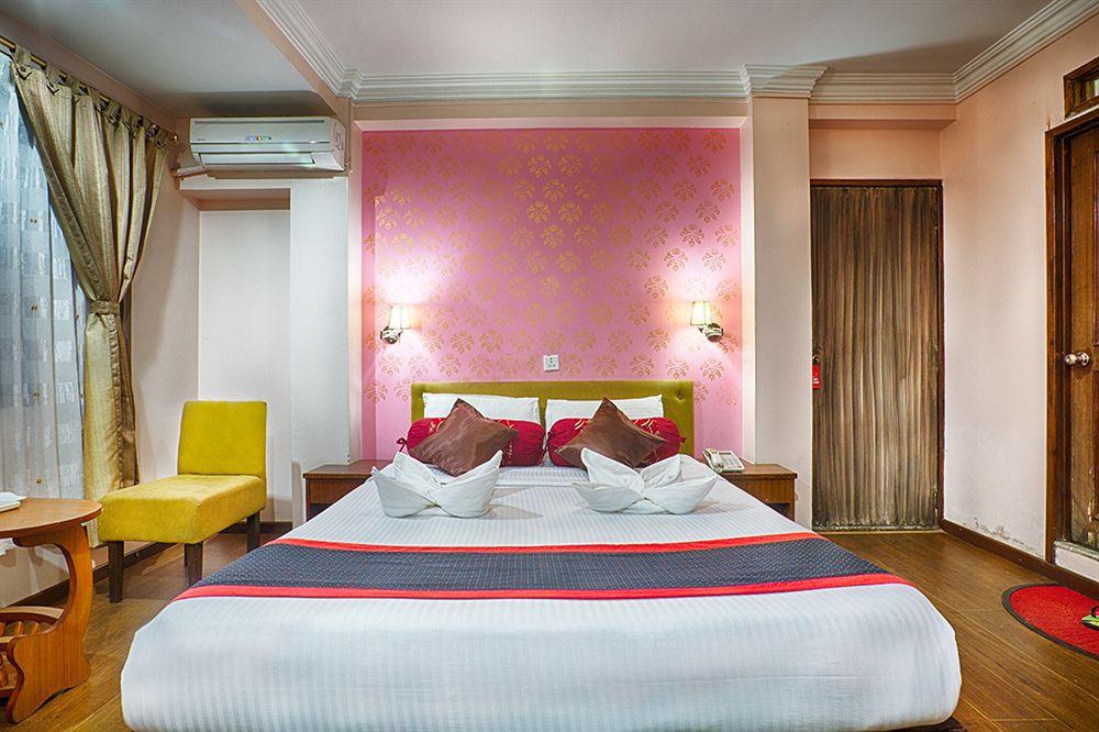Backyard Hotel Katmandu Zewnętrze zdjęcie
